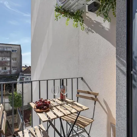 Apartment Host Wise - Bright & Contemporary Flat - Ace Location *