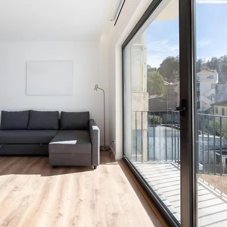 Apartment Host Wise - Bright & Contemporary Flat - Ace Location Porto
