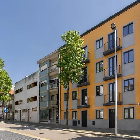Apartment Host Wise - Bright & Contemporary Flat - Ace Location
