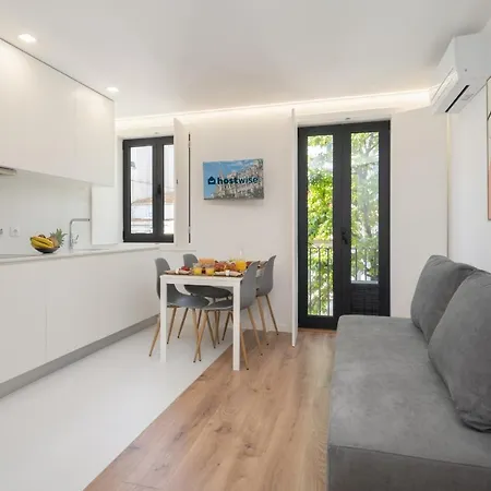 Host Wise - Bright & Contemporary Flat - Ace Location Apartment