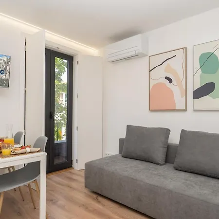 Apartment Host Wise - Bright & Contemporary Flat - Ace Location